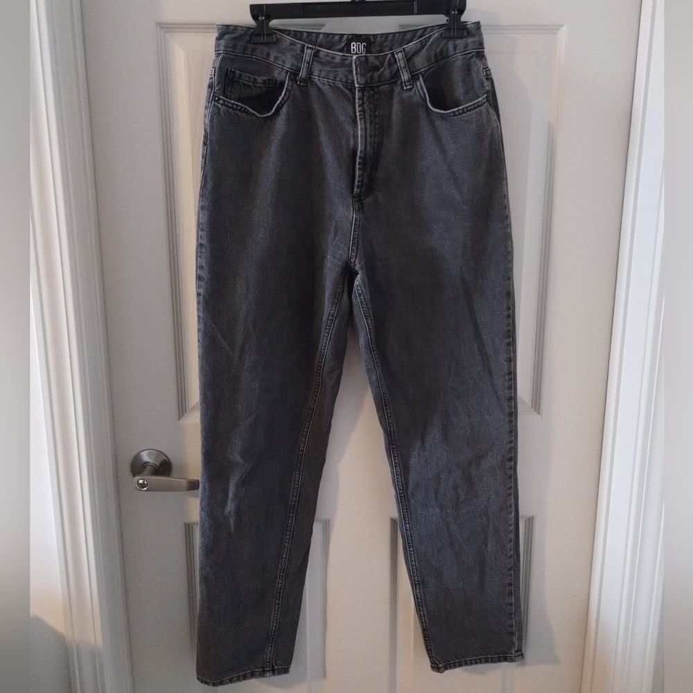 BDG Charcoal High-Rise Mom Jeans Size 29
